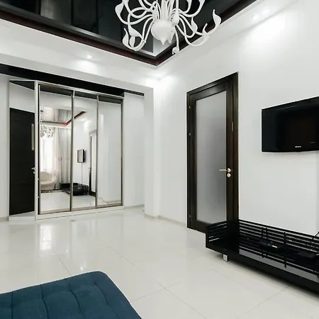 Lev Tolstoi & Mirent Apartment Chisinau