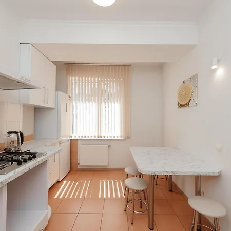 Lev Tolstoi & Mirent Apartment Chisinau